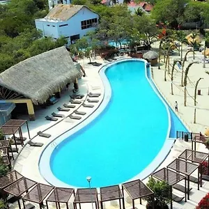  Apartment Samaria Club: Beachfront With Private Access Colombia